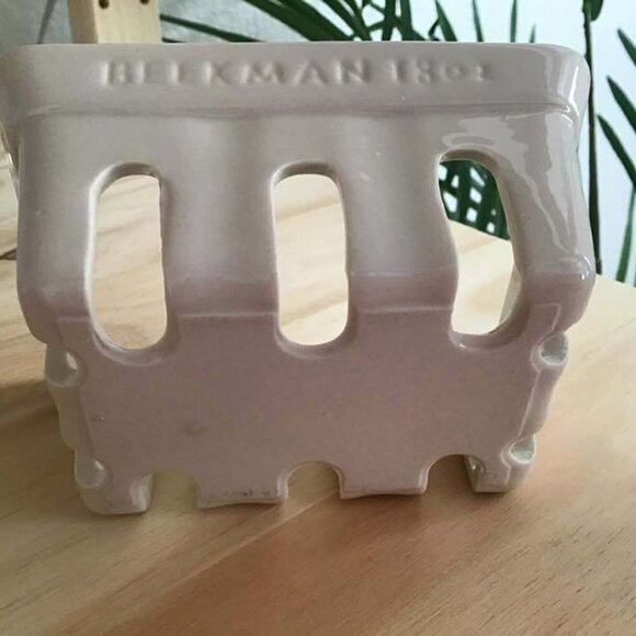 Beekman 1802 Ceramic Soap Dish & SUMMER GLOW palm size goat milk soap - NEW - Picture 9 of 10